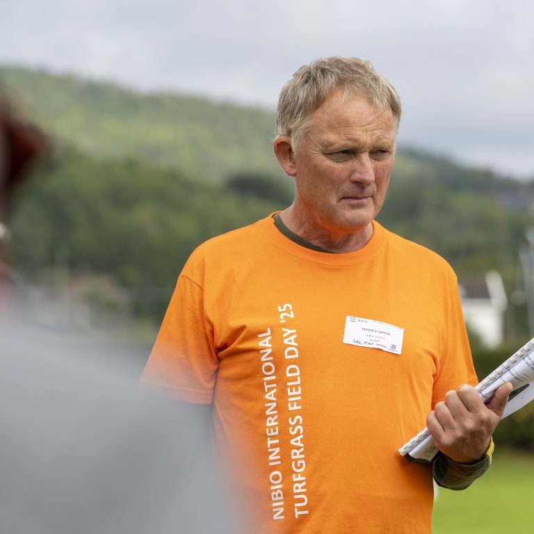 Trygve Aamlid fra NIBIO resultatene fra de STERF-finansierte forskningsprosjektene Fairwater I og II. Foto: Lars Sandved Dalen, NIBIO