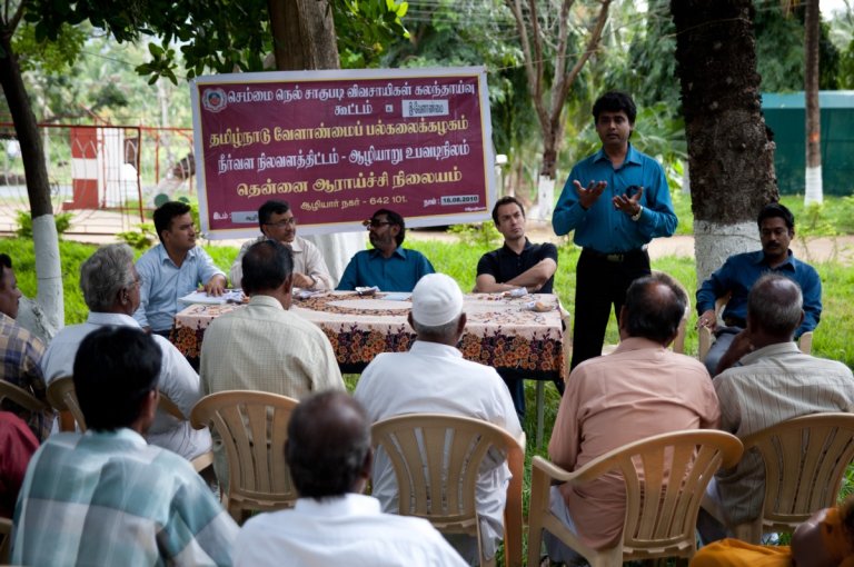 Events 2011 Farmers in Guntur 2.jpg