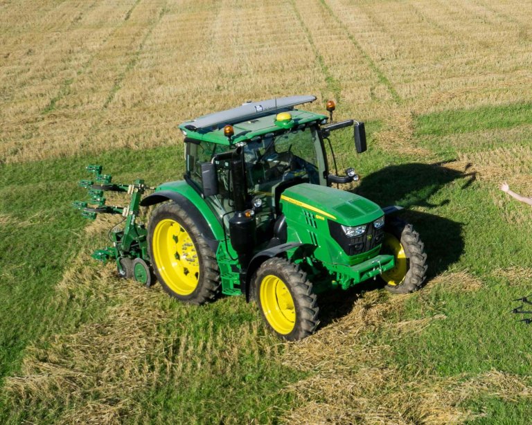 spectrometer-Yara-N-Sensor-tractor-mounted.jpg