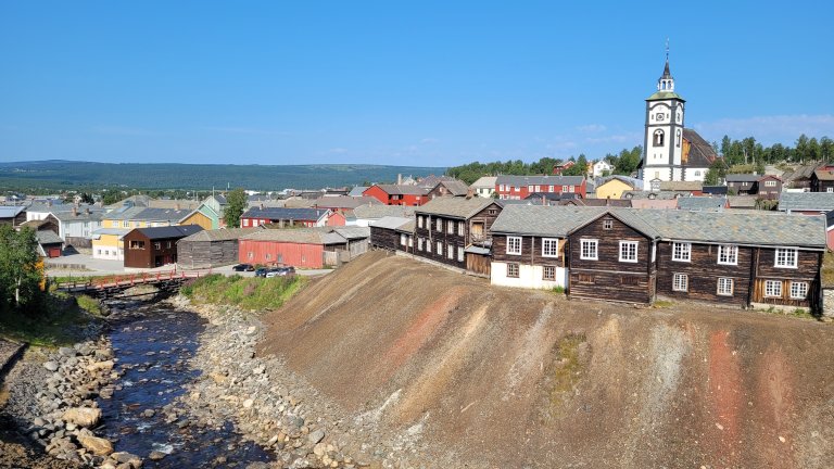 Bergstaden Røros har ei gruvehistorie som strekk seg nesten 350 år bakover i tid. Byen har sidan 1980 vore på Unescos verdsarvliste. Foto: Morten Günther