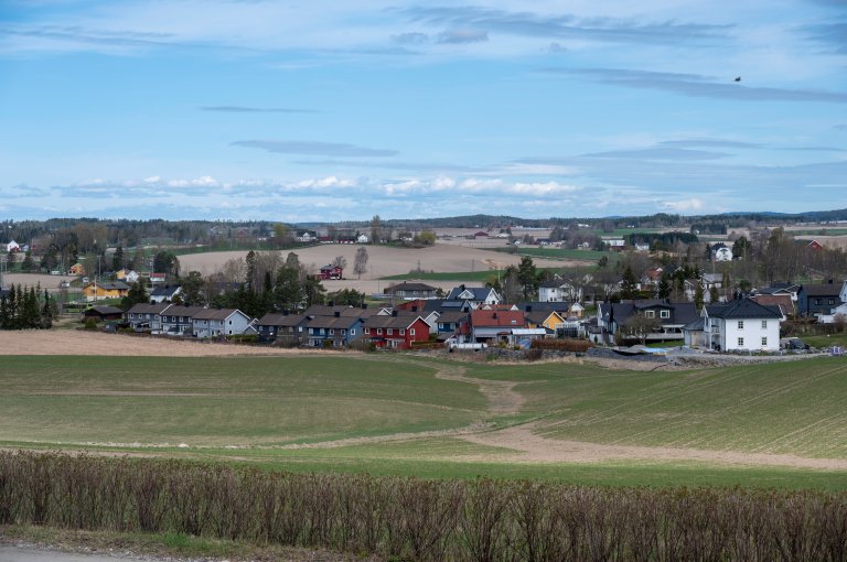 Nordre Follo kommune har vedtatt at de skal være arealnøytrale. Bokstavelig talt betyr det at de må bruke de eksisterende arealene de har til utvikling. Foto: Erling Fløistad