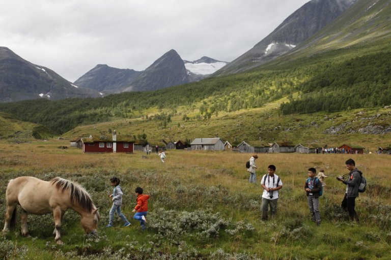 20140805-osp-128_fjording-turister_herdalssetra_nordal_møre-og-romsdal.jpg