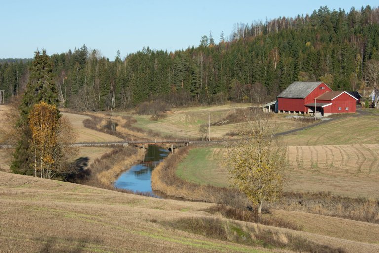Siden det startet opp i 1992, har JOVA vært en sentral kunnskapskilde for hvordan jordbrukspraksis påvirker vannkvalitet i norske nedbørfelt. Foto: Morten Günther