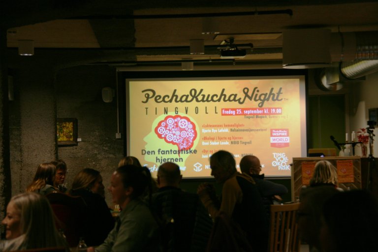 Fra PechaKuchaNight på Tingvoll i 2020. Foto: Hanne Iren Dahlen